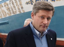 Stephen Harper insiste qu'il préfère la mettre dans sa bouche plutôt qu'ailleurs