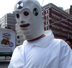 Le carnage des crash test dummy en plastique est enfin terminé.